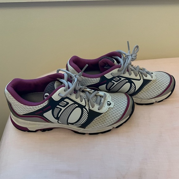 IQ Pearl iZumi Cycling Shoes Size 39 with SPD Cleats - Picture 2 of 6